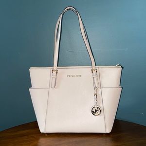 Michael Kors pink purse